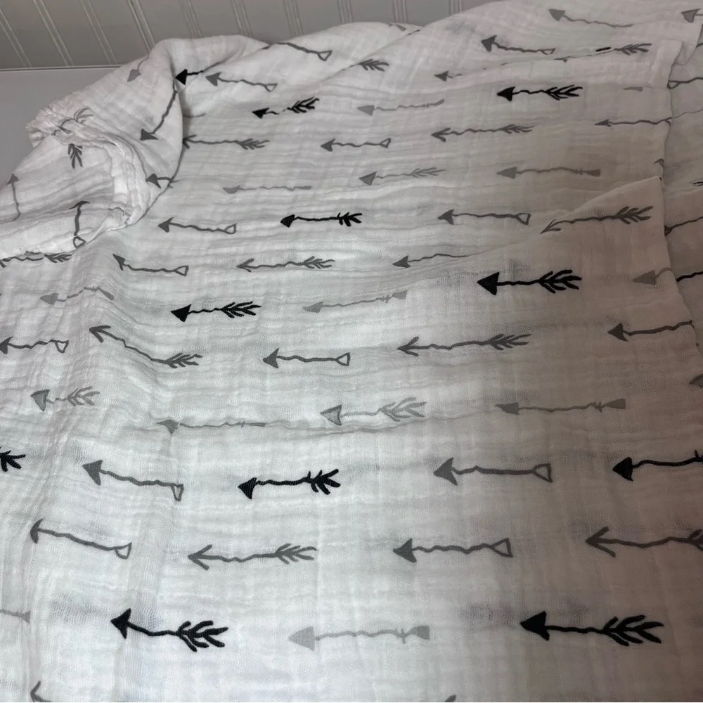 Little Unicorn Cotton Muslin Swaddle Blanket 46x48 Large Arrow Print Boho White